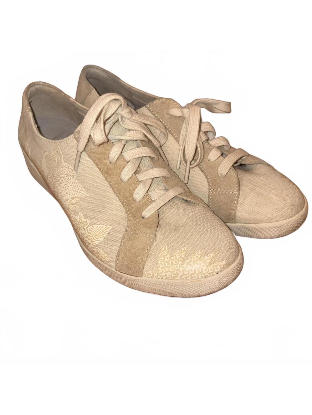Dansko Beige Gold Floral Pattern Casual Sneakers Size 40 Comfort Walking